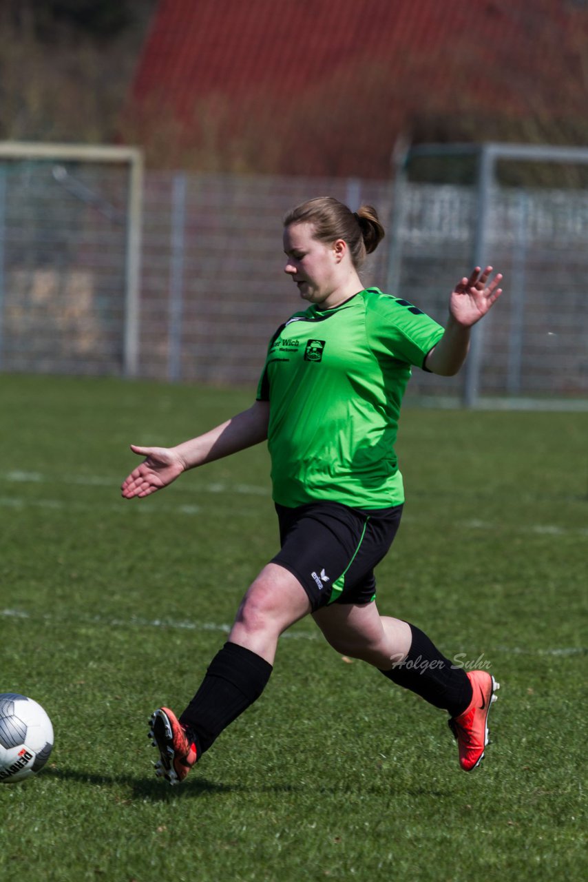 Bild 96 - Frauen Schmalfelder SV - TSV Siems : Ergebnis: 1:0